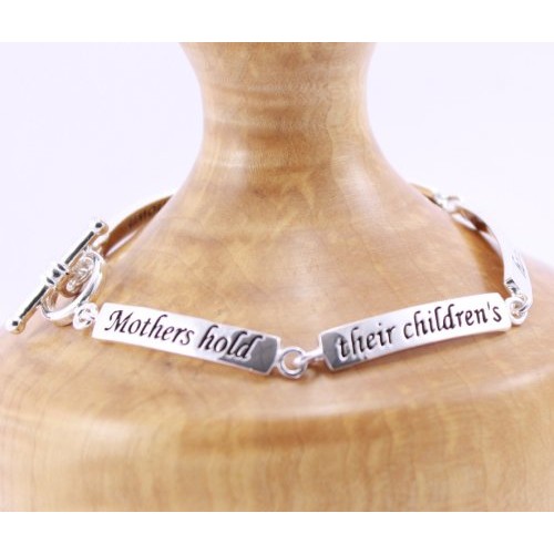 Mothers hold their childrens hands Link Bracelet